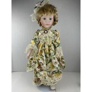 Antique Heritage Adorable Memories Special Edition Doll - 1991 - 17” European